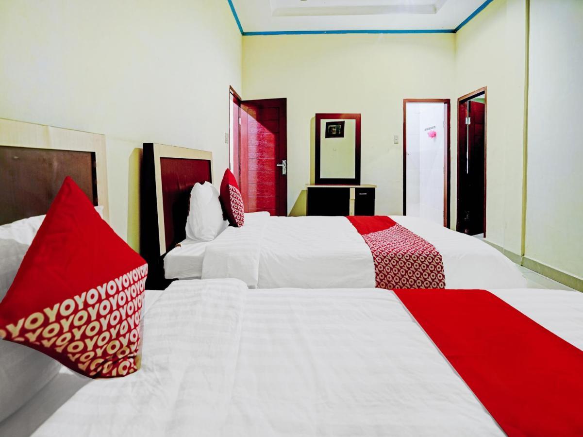 Oyo 90331 Hotel Toba Shanda Parapat Exteriör bild